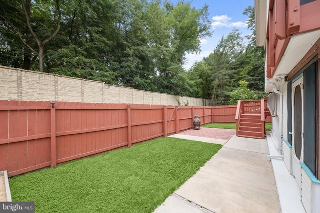 6584 HUNTSHIRE DR, Elkridge, MD 21075