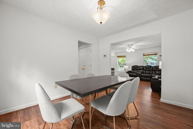 6584 HUNTSHIRE DR, Elkridge, MD 21075