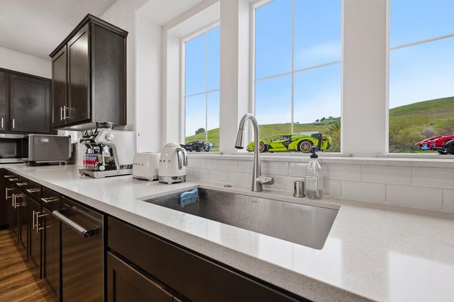 28837 Hideaway Street, Hayward, CA 94544