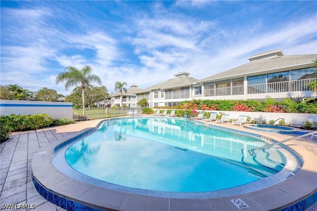 500 Misty Pines CIR 206, Naples, FL 34105