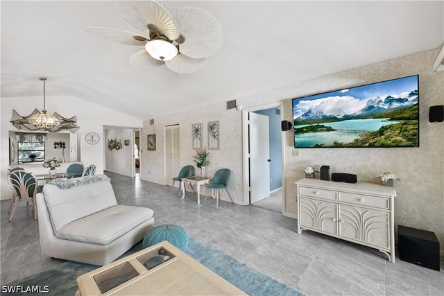 500 Misty Pines CIR 206, Naples, FL 34105