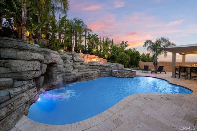 7916 Summer Day Drive, Corona, CA 92883