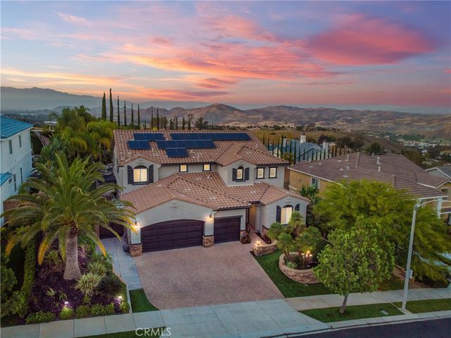 7916 Summer Day Drive, Corona, CA 92883