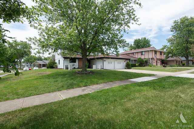 214 Cambridge Lane, Bloomingdale, IL 60108