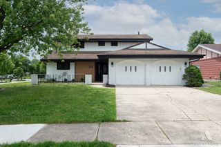214 Cambridge Lane, Bloomingdale, IL 60108
