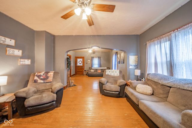 1425 S 19th Street, New Castle, IN 47362