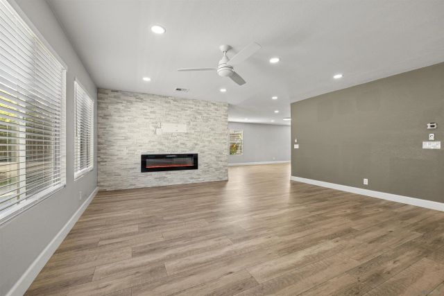 2525 Ash Street, Corona, CA 92881