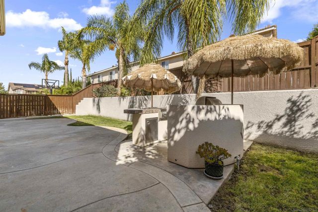 2525 Ash Street, Corona, CA 92881