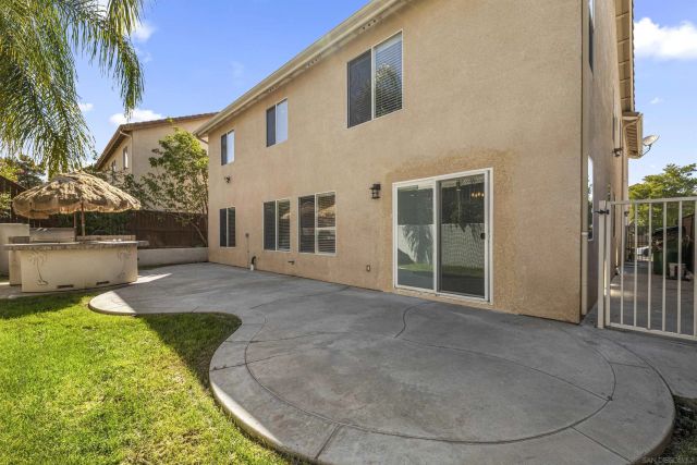 2525 Ash Street, Corona, CA 92881