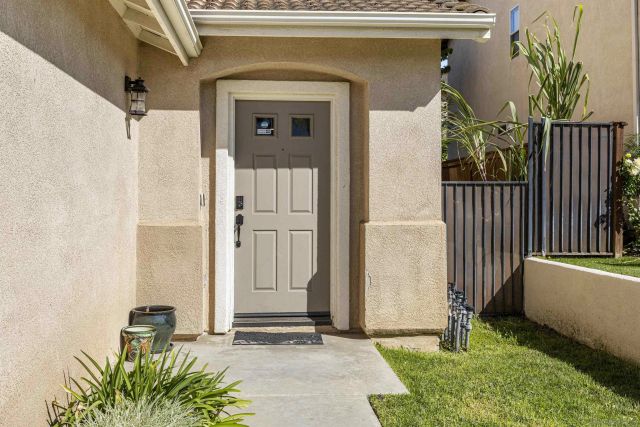 2525 Ash Street, Corona, CA 92881
