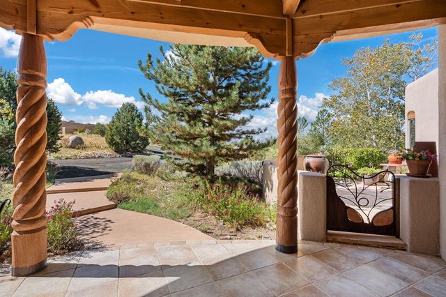 13723 Apache Plume Place NE, Albuquerque, NM 87111