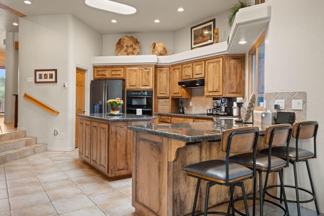 13723 Apache Plume Place NE, Albuquerque, NM 87111