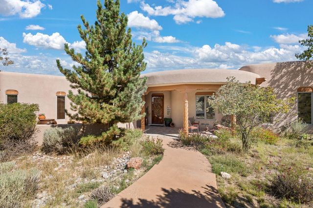 13723 Apache Plume Place NE, Albuquerque, NM 87111