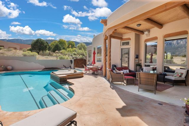 13723 Apache Plume Place NE, Albuquerque, NM 87111