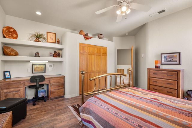 13723 Apache Plume Place NE, Albuquerque, NM 87111