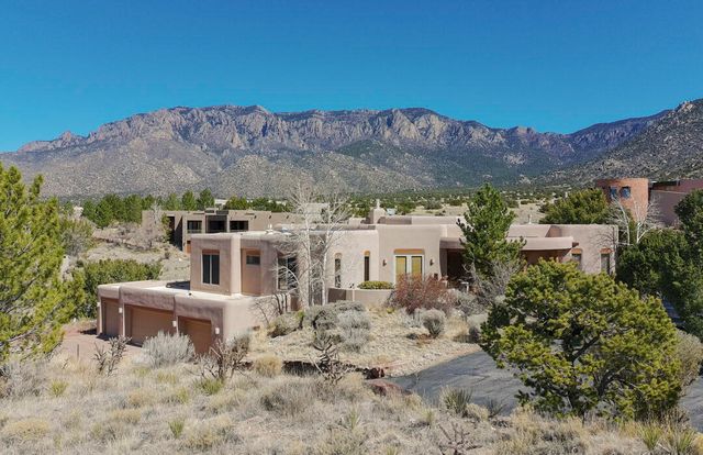 13723 Apache Plume Place NE, Albuquerque, NM 87111