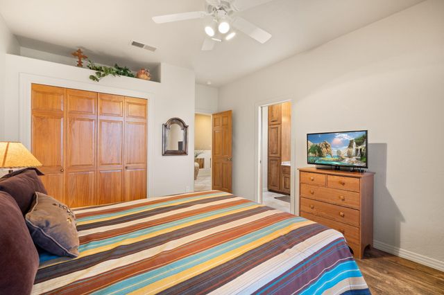 13723 Apache Plume Place NE, Albuquerque, NM 87111