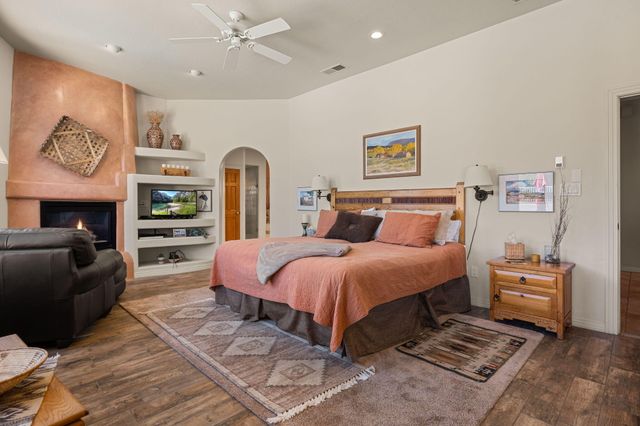 13723 Apache Plume Place NE, Albuquerque, NM 87111