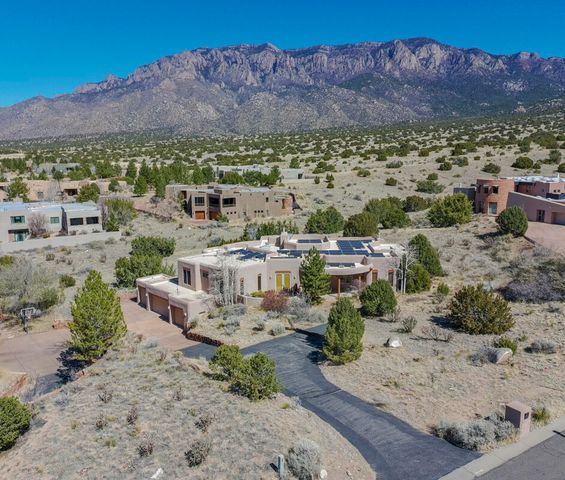 13723 Apache Plume Place NE, Albuquerque, NM 87111