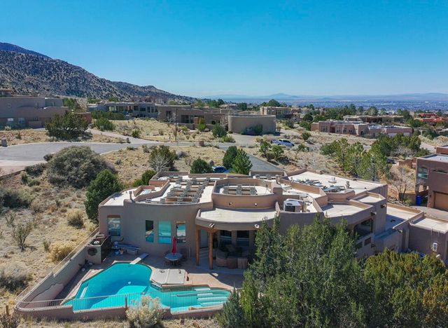 13723 Apache Plume Place NE, Albuquerque, NM 87111