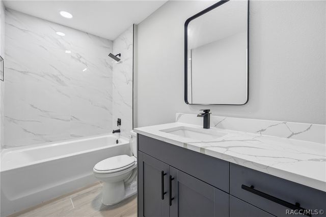 3086 W Hampshire Boulevard, Citrus Springs, FL 34433