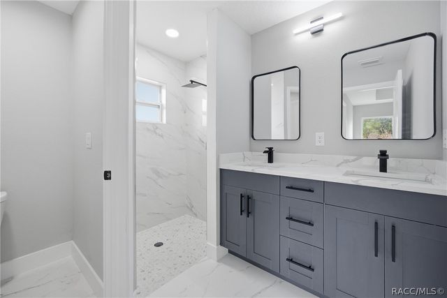 3086 W Hampshire Boulevard, Citrus Springs, FL 34433