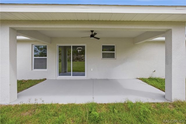 3086 W Hampshire Boulevard, Citrus Springs, FL 34433