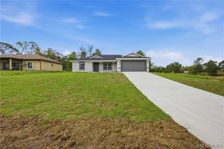 3086 W Hampshire Boulevard, Citrus Springs, FL 34433