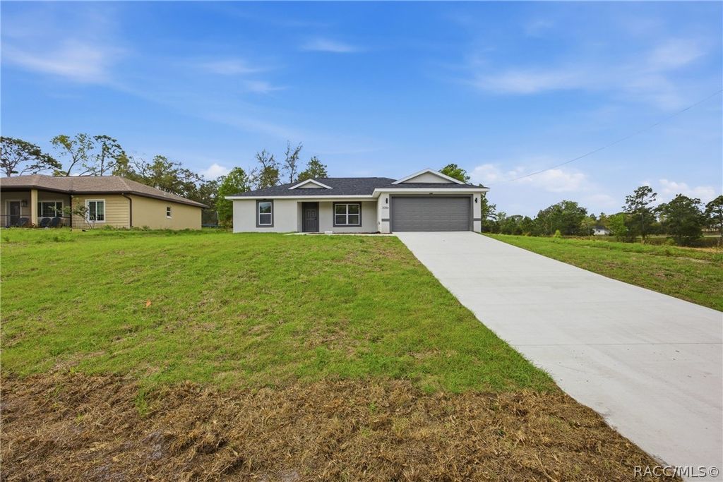 3086 W Hampshire Boulevard, Citrus Springs, FL 34433