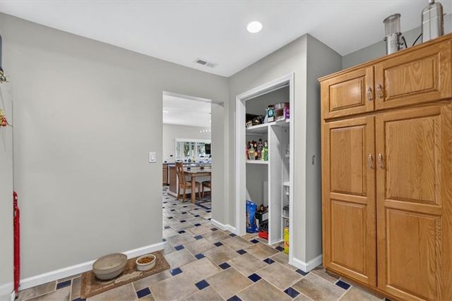 26025 Metcalf Road, Louisburg, KS 66053
