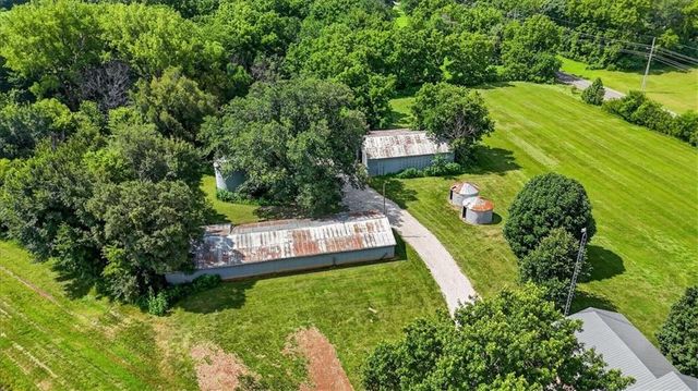 26025 Metcalf Road, Louisburg, KS 66053