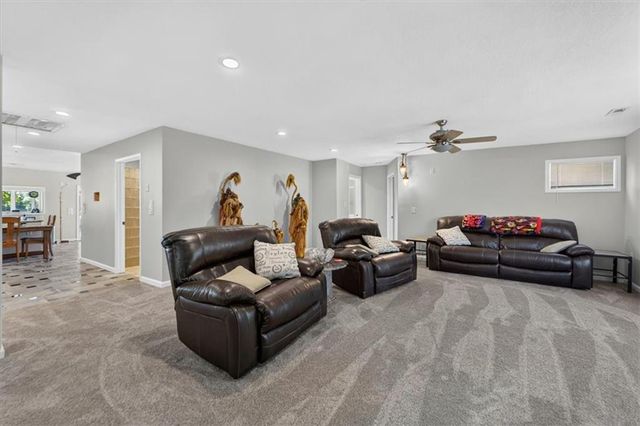 26025 Metcalf Road, Louisburg, KS 66053