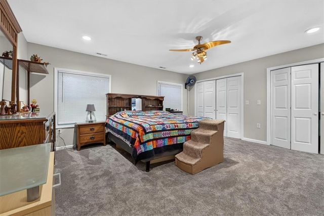 26025 Metcalf Road, Louisburg, KS 66053