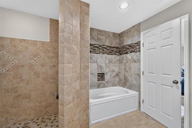 26025 Metcalf Road, Louisburg, KS 66053