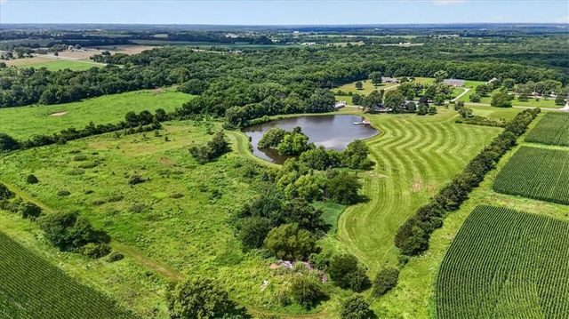 26025 Metcalf Road, Louisburg, KS 66053