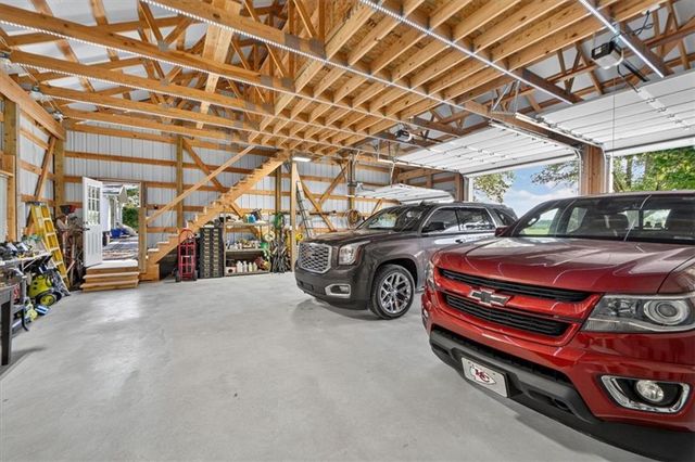 26025 Metcalf Road, Louisburg, KS 66053