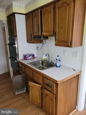 227 RIDGEFIELD RD, Philadelphia, PA 19154