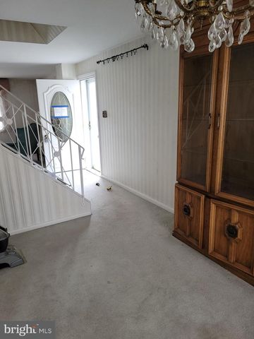 227 RIDGEFIELD RD, Philadelphia, PA 19154