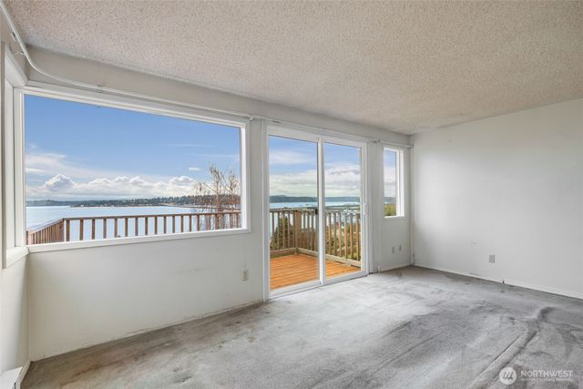 913 Lake Washington Boulevard S, Seattle, WA 98144