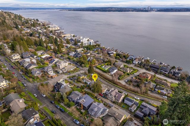 913 Lake Washington Boulevard S, Seattle, WA 98144