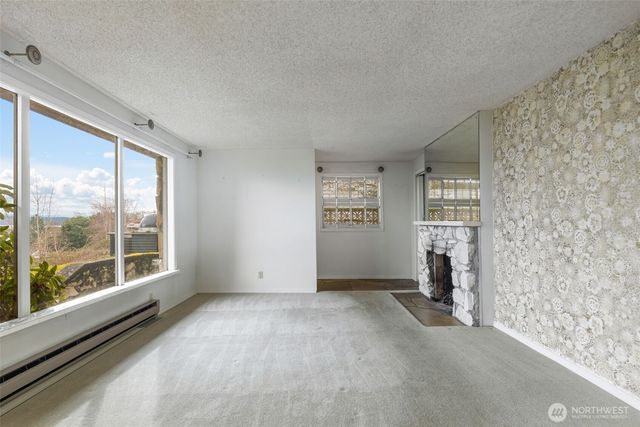 913 Lake Washington Boulevard S, Seattle, WA 98144