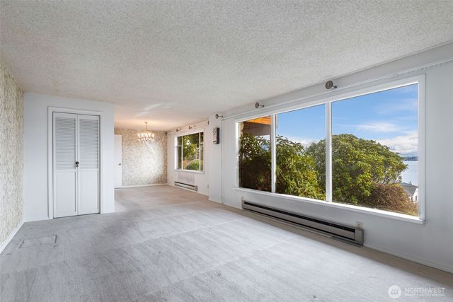 913 Lake Washington Boulevard S, Seattle, WA 98144