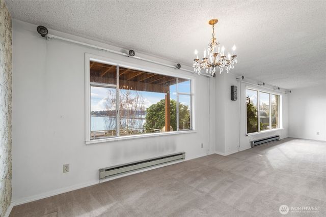 913 Lake Washington Boulevard S, Seattle, WA 98144