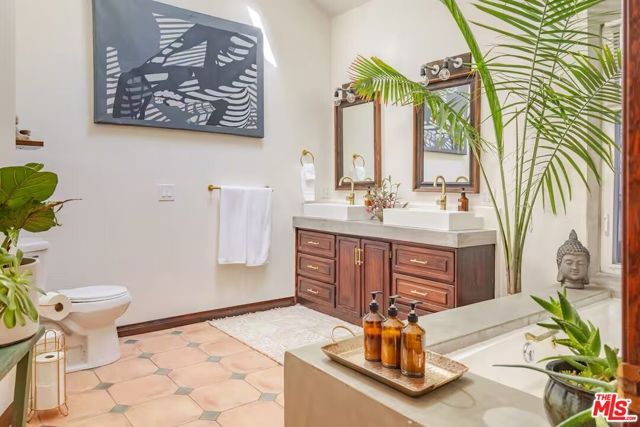 178 Muerdago Road, Topanga (los Angeles), CA 90290