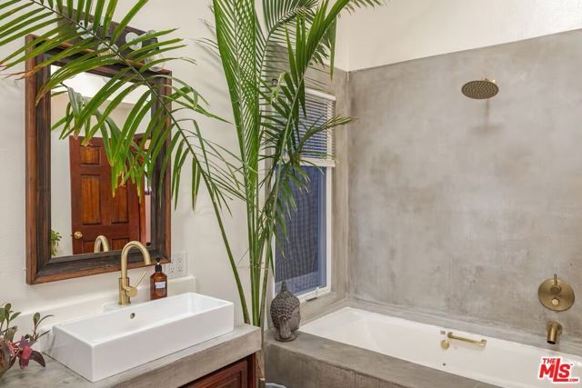 178 Muerdago Road, Topanga (los Angeles), CA 90290