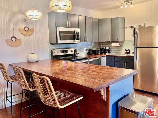 178 Muerdago Road, Topanga (los Angeles), CA 90290