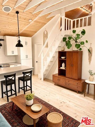 178 Muerdago Road, Topanga (los Angeles), CA 90290