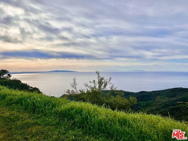 178 Muerdago Road, Topanga (los Angeles), CA 90290