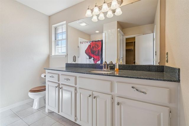 611 S Forest Drive, Mustang, OK 73064