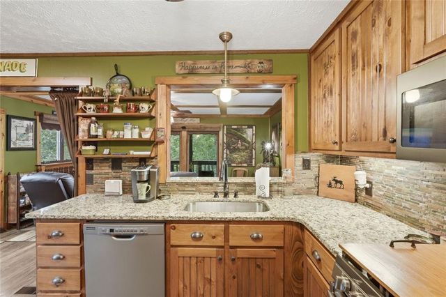 472 Glenridge Drive, Cleveland, GA 30528